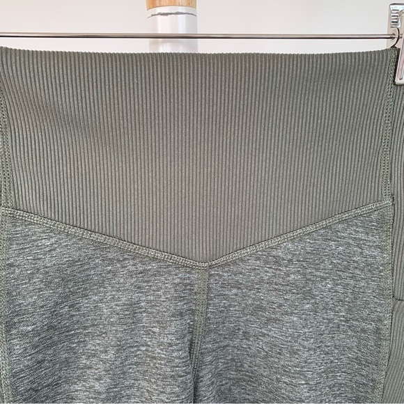 Women’s Dune Sky 9” Tight Short - Picture 3 of 8